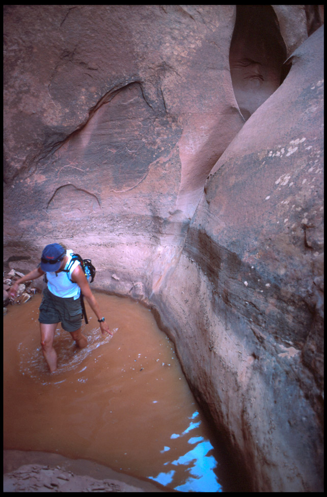 Dorothy_wading_Egypt